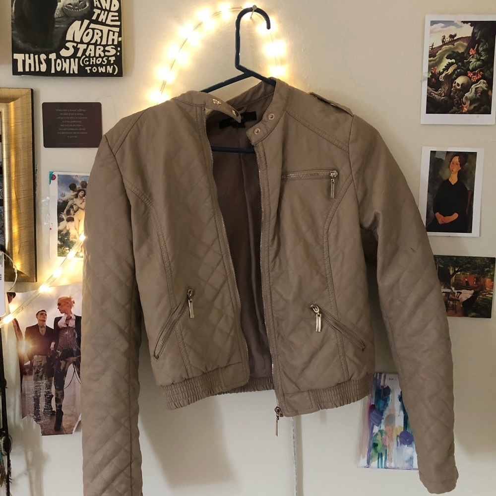 Tan jacket! - Picture 4 of 4